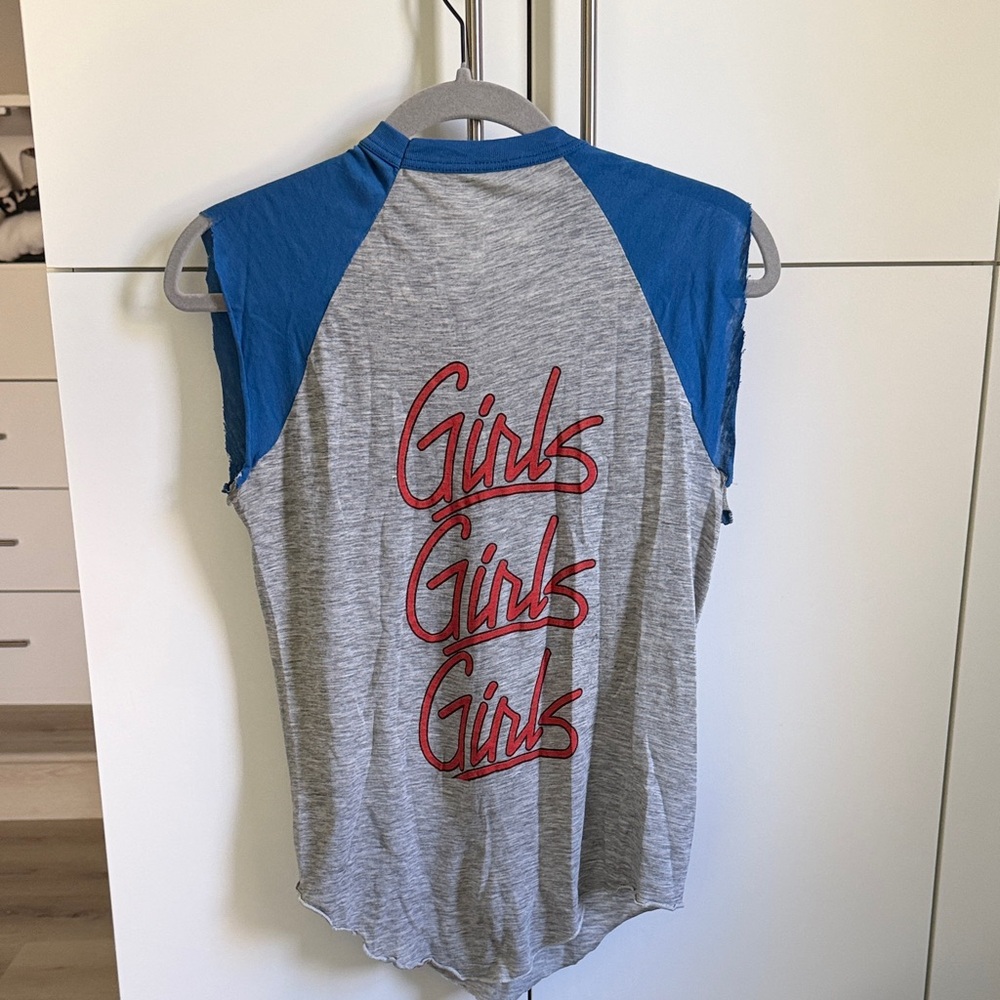 Vintage Motley Crue tank - Picture 2 of 2